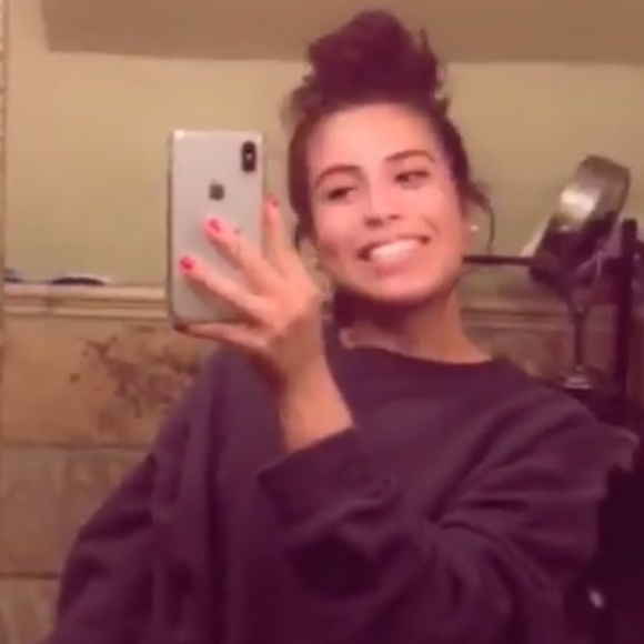 Meet your Posher, Giselle - Picture 1 of 1